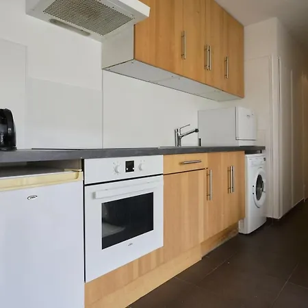 Hypercentre Two Bedrooms 70m2 With Parking * 릴
