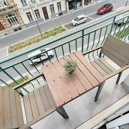Hypercentre Two Bedrooms 70m2 With Parking