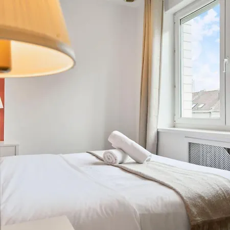 Hypercentre Two Bedrooms 70m2 With Parking 아파트 릴