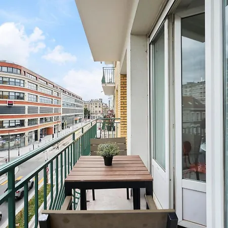 Hypercentre Two Bedrooms 70m2 With Parking 아파트